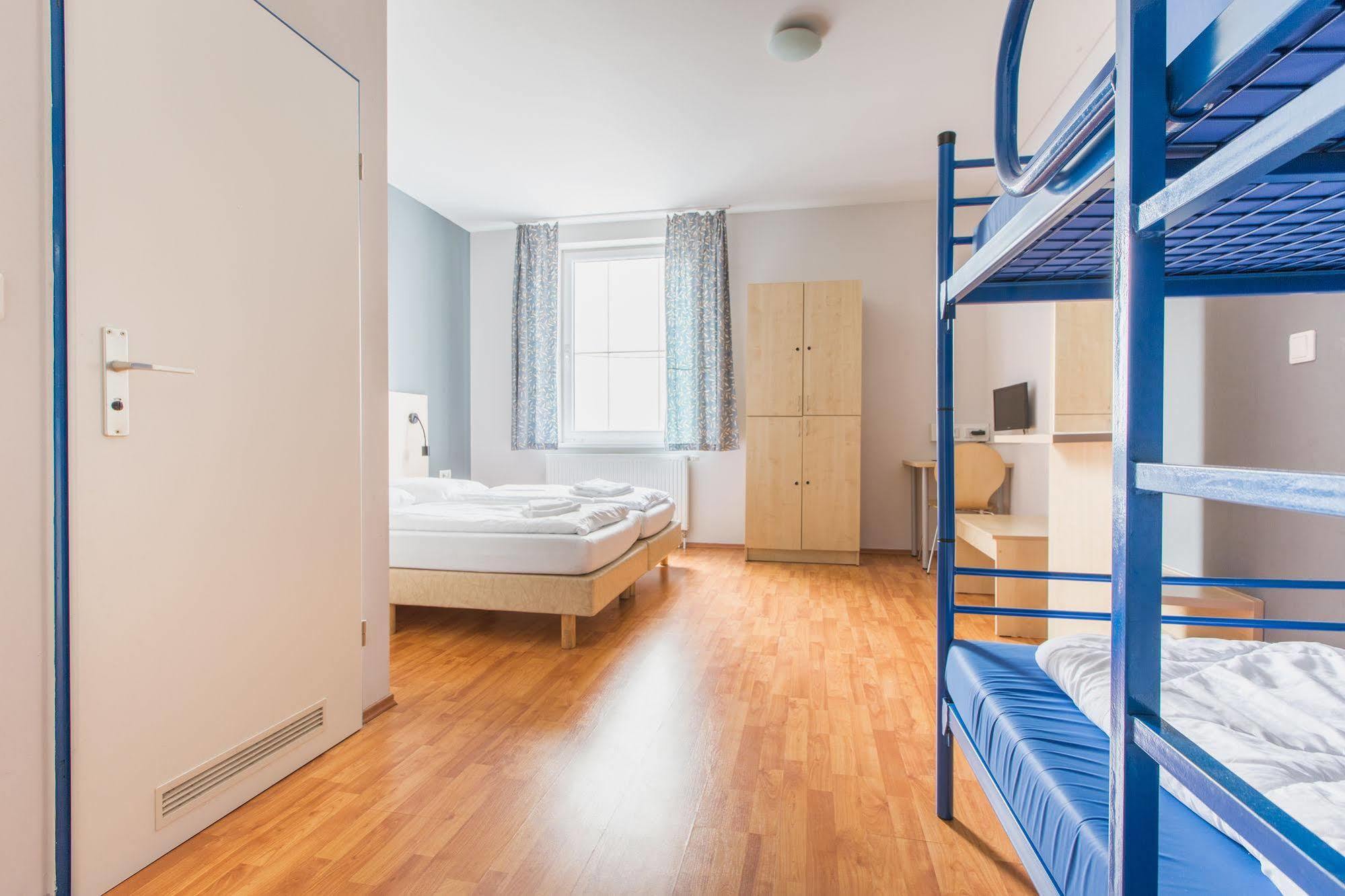 Hotel A&O Koeln Dom Zewnętrze zdjęcie